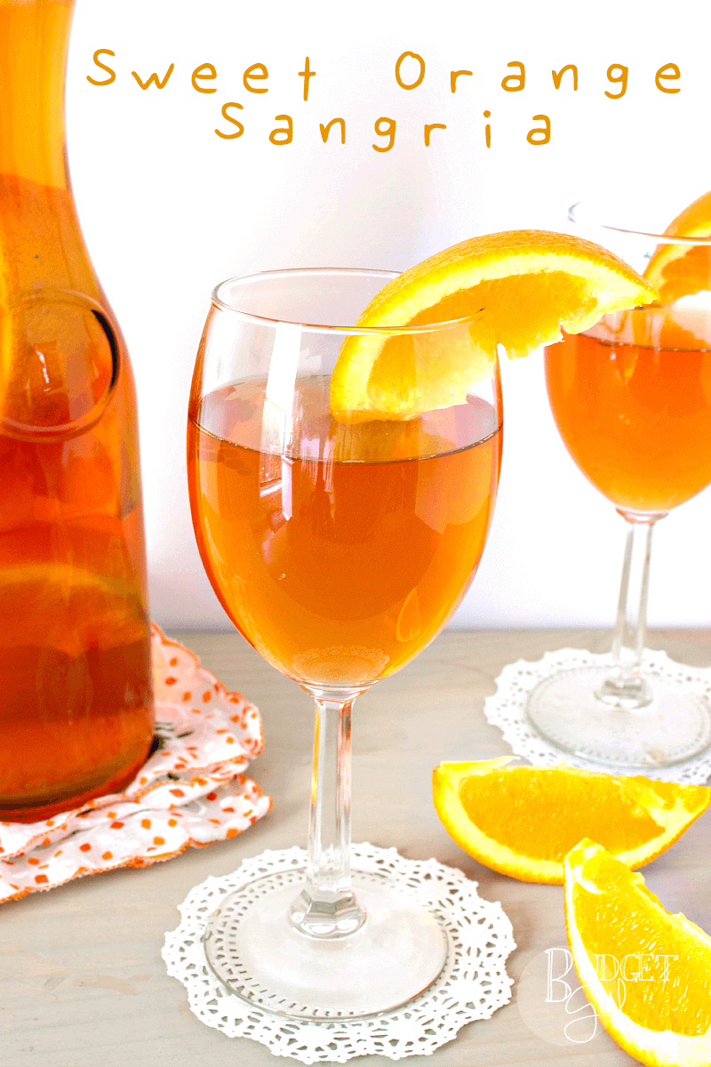 Sweet Orange Sangria -- Warm weather is here and it's time to ring it in with some of the blogosphere's best refreshing spring cocktails!