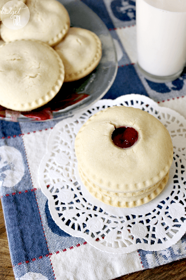 Filled Sugar Cookies --- Another of my family's favorite Christmas cookies. These filled sugar cookies--or Surprise Cookies, as my husband calls them--are soft, tender, and filled with various pie fillings. || via diybudgetgirl.com #cookies #christmas #holidays #familyfavorite #pie #filled #desserts