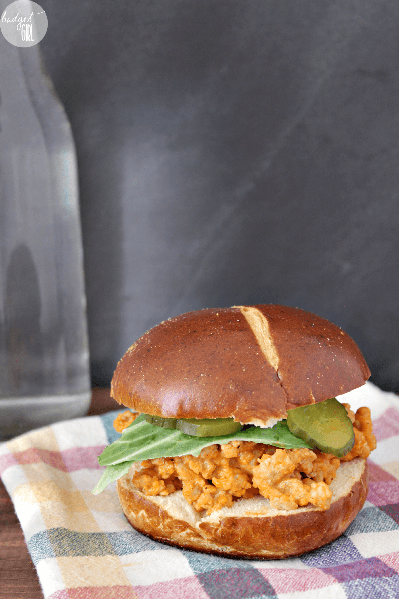 Cheeseburger Sloppy Joes --- Cheeseburger Sloppy Joes have all the taste of a cheeseburger, but are way easier to make. Brown the meat, add the ingredients, and voila! You're done in under 30 minutes. || diybudgetgirl.com #cheeseburger #burger #turkey #sloppyjoes #sandwiches #easy #recipes #donein30 #quick #30minutemeals #familyfavorite