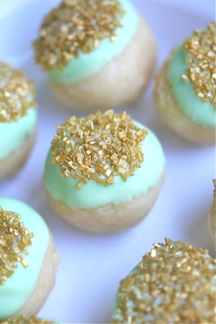 Pot of Gold Sugar Cookie Truffles from Your Southern Peach