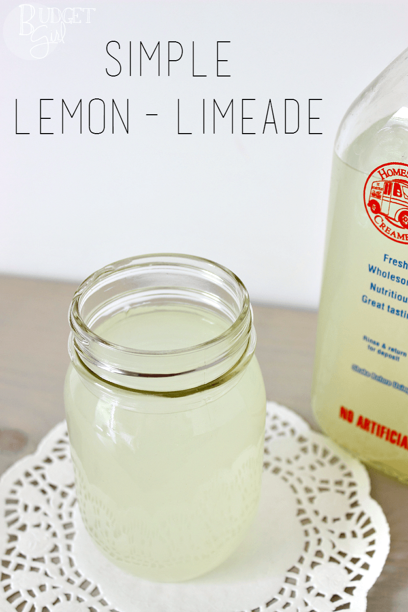 Simple Lemon-Limeade --- Lemon-limeade is an easy, refreshing twist on lemonade. Perfect for a summer spent outdoors. || via diybudgetgirl.com #lemonade #limeade #lemon #lime #beverages #drinks #summer #citrus