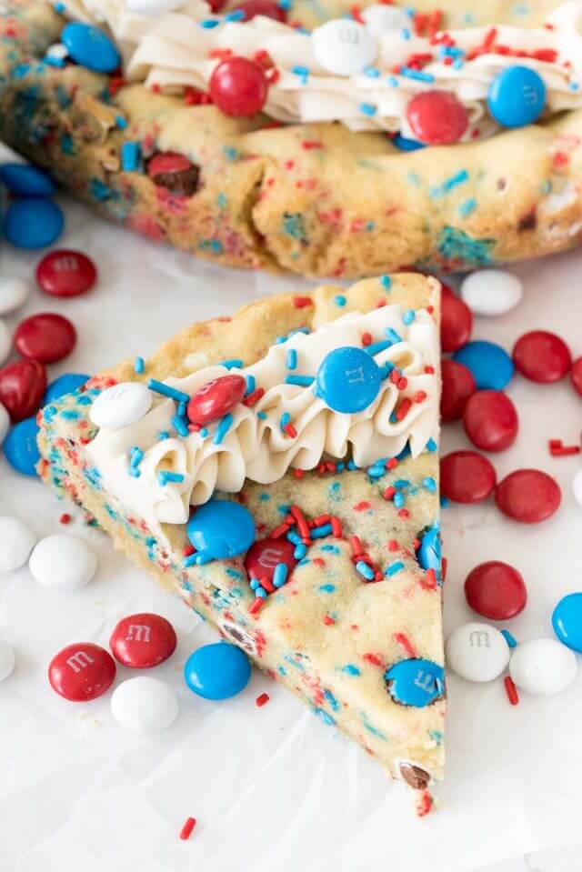 Fireworks-Cookie-Cake-6-of-7-640x959