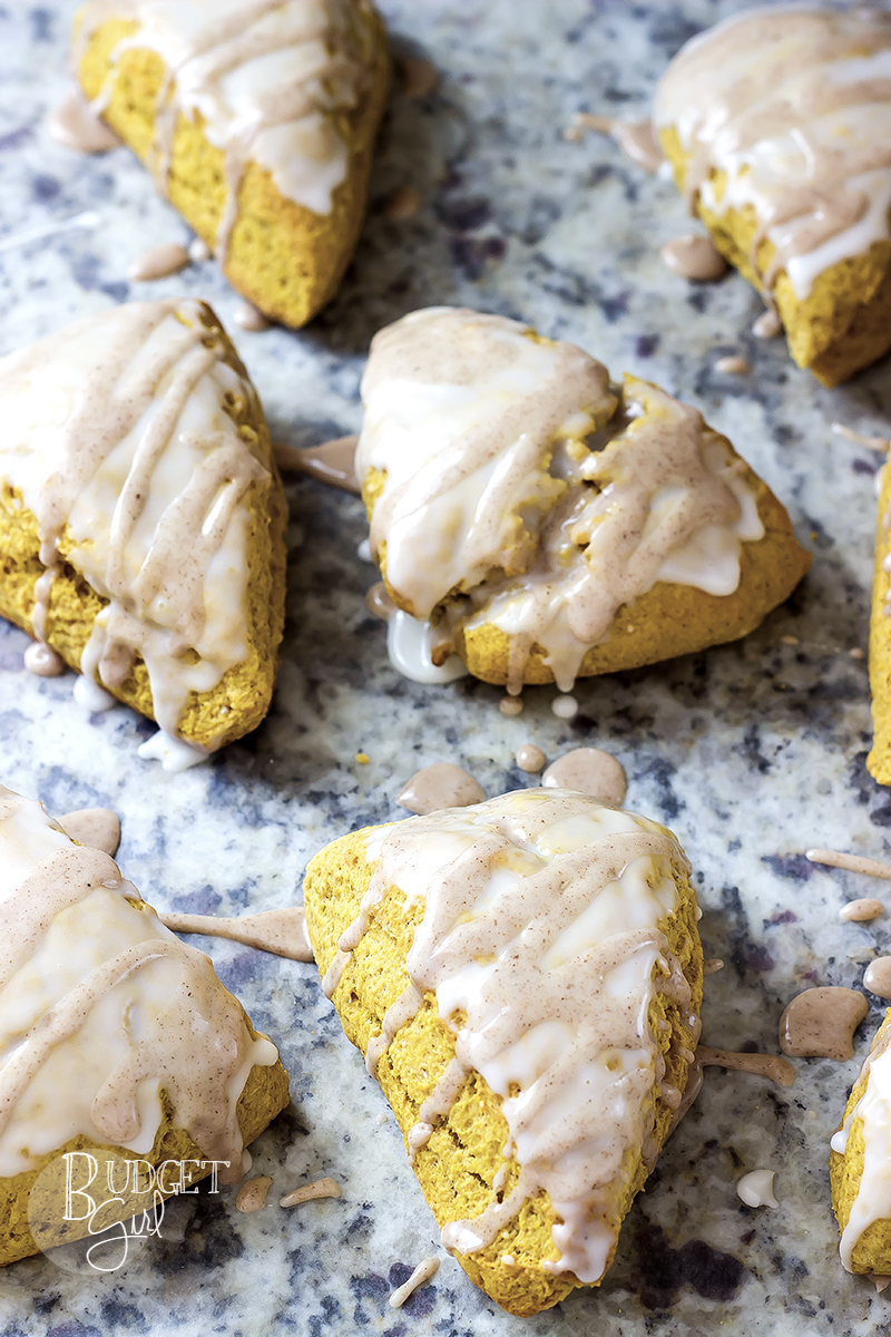 For all you Starbucks lovers, here is a copycat of their pumpkin scones, complete with two glazes.